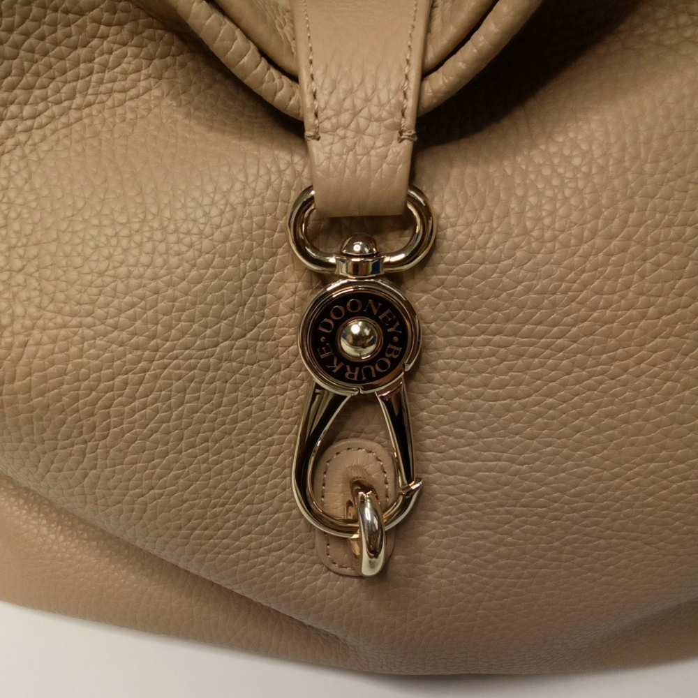 Dooney & Bourke Samba Logo Lock Sac with Keyring NWT - Picture 4 of 12